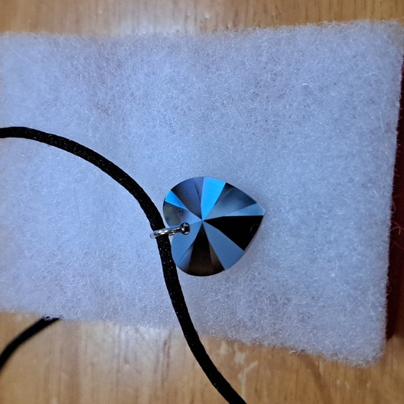 Evening Fuchsia Crystal Heart Necklace - Picture 6 of 6